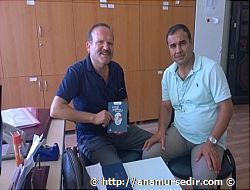 �YK�C� VEL� ERDEM'DEN KAZIM KILI�'A �MZALI K�TAP